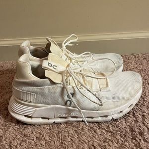 Cloudnova White W9 OnCloud Shoes